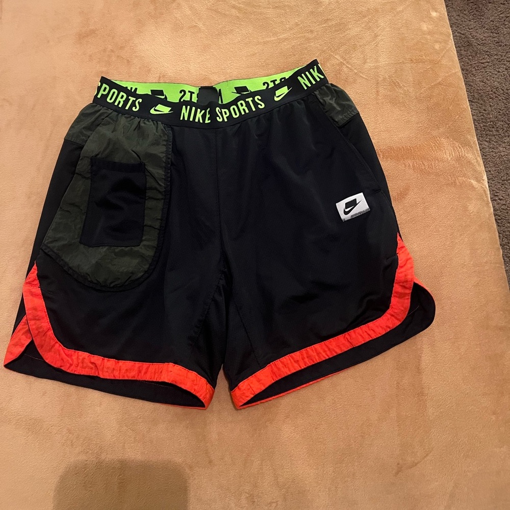 Nike Dri Fit Sport Clash
